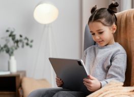 Tecnologia na infância: até onde ela é saudável? Moda Madá